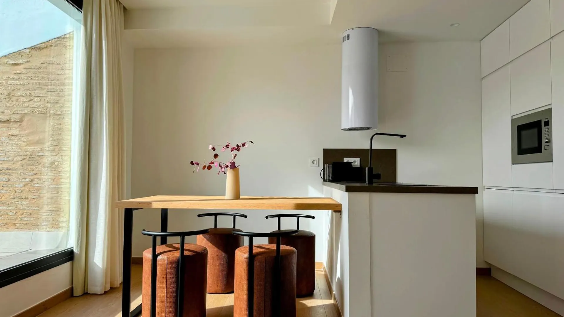 Redes Royale Apartments By Misterhost Sevilla