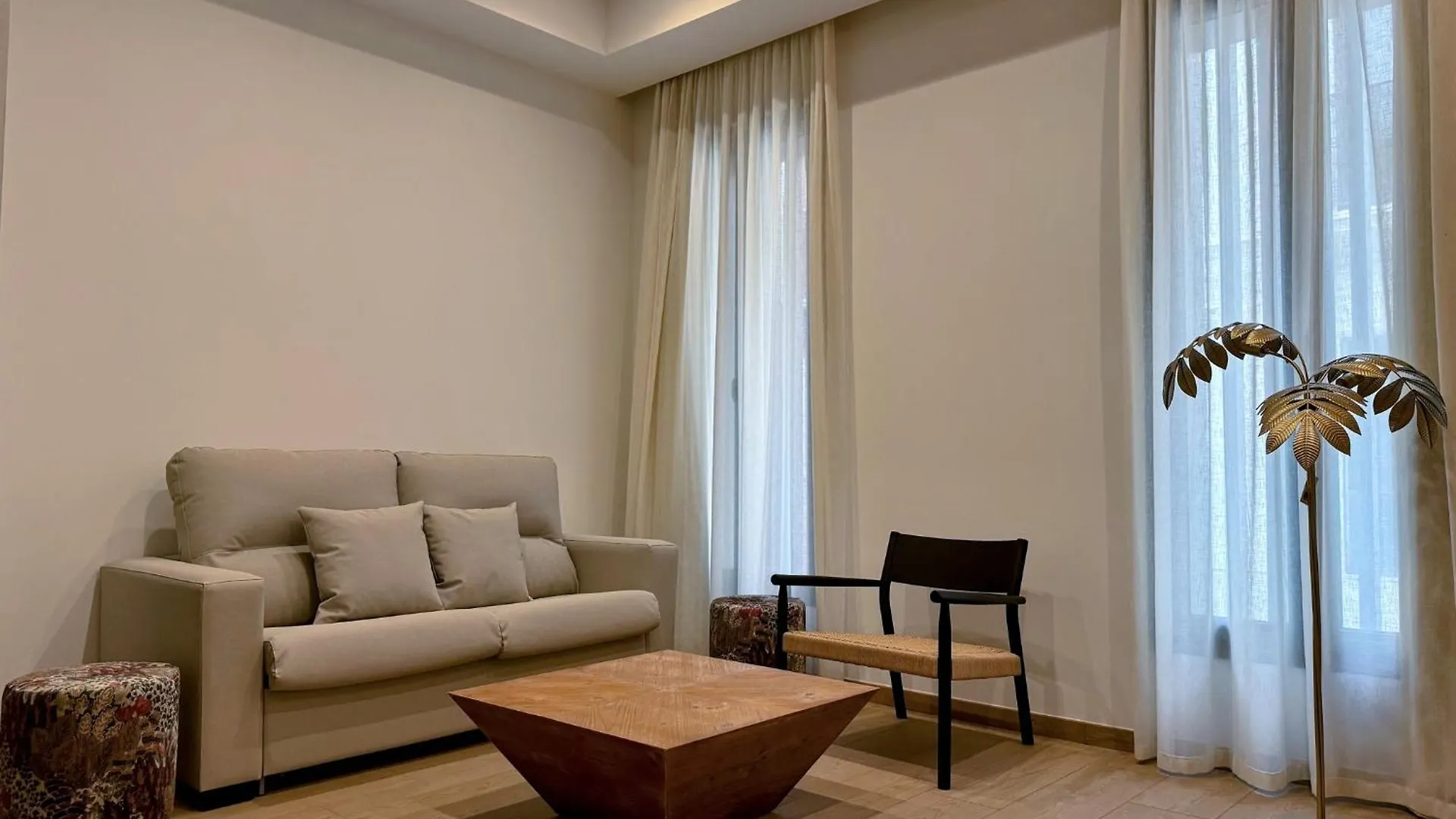 Redes Royale Apartments By Misterhost Séville Espagne