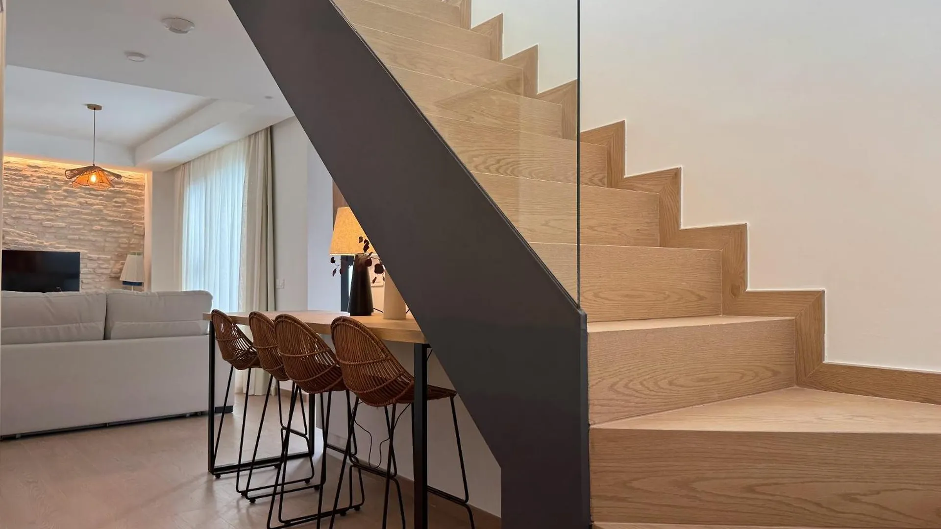 Redes Royale Apartments By Misterhost Séville 0*,